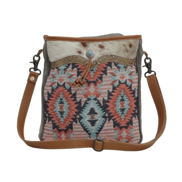 🔥LAST ONE🔥 Southwestern Tapestry and Hairon Shoulder Bag - Picture 1 of 7